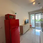 Bright Flat Near The In Apartament Bibione