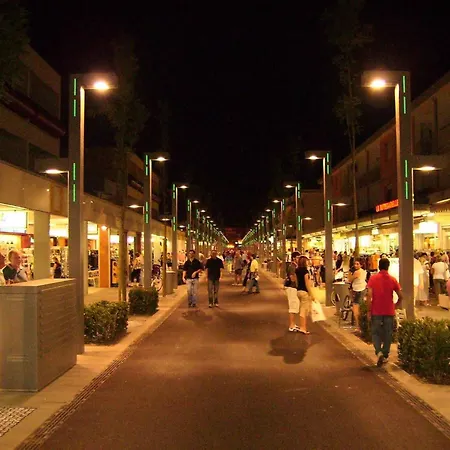 Bright Fllat Near The In 公寓 *