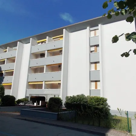 Bright Flat Near The In Apartamento *