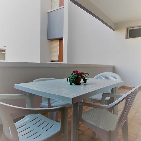 Apartment Bright Flat Near The In