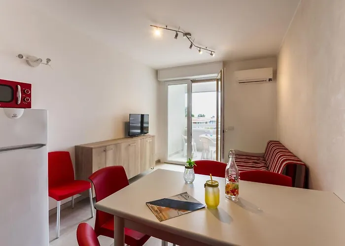 Bright Flat Near The In Apartamento *